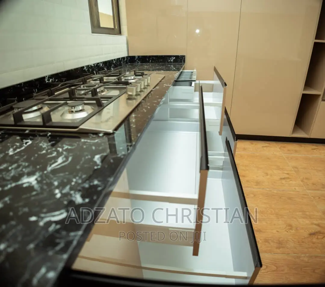 5 Bedroom Luxurious Houses for Sale