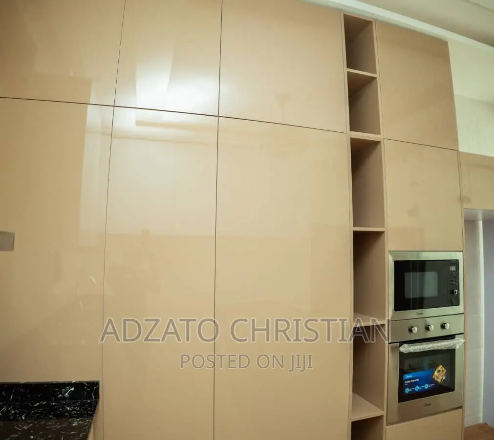 5 Bedroom Luxurious Houses for Sale