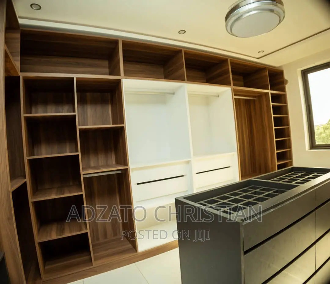 5 Bedroom Luxurious Houses for Sale