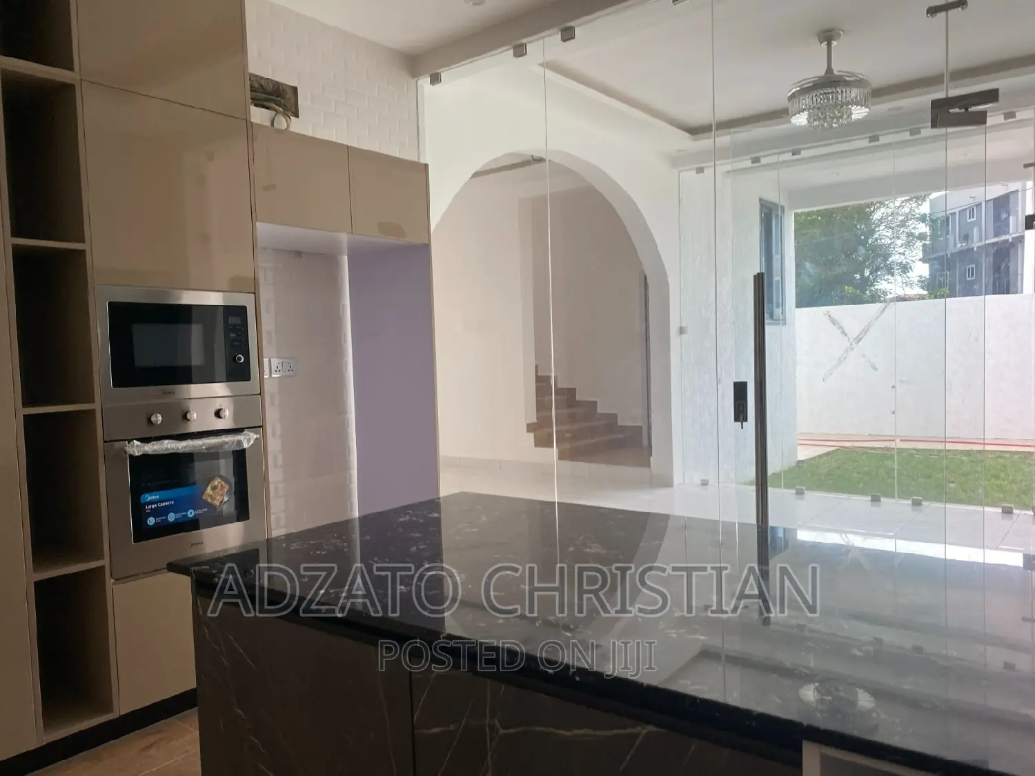 5 Bedroom Luxurious Houses for Sale