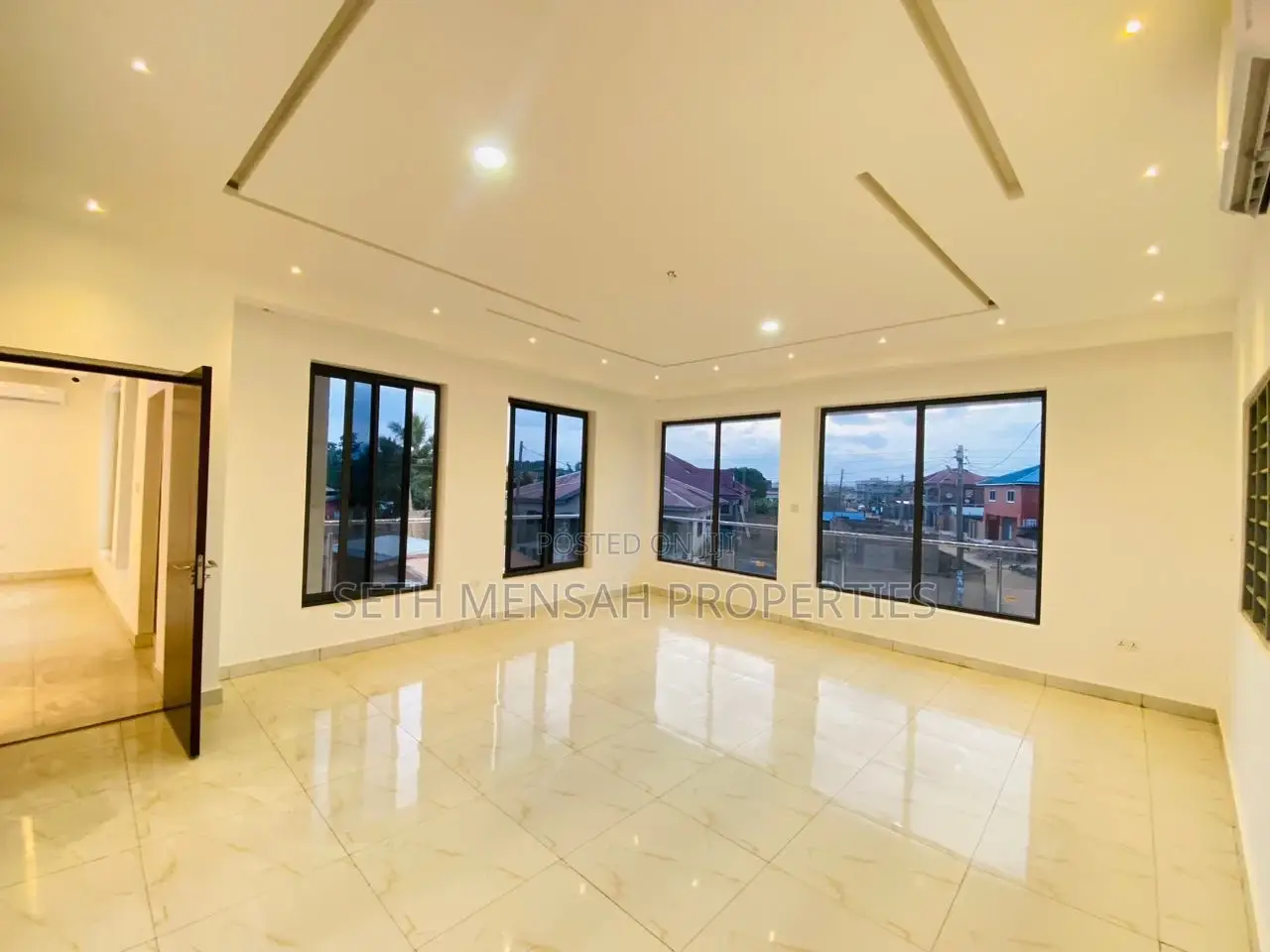 4bdrm House in Skm Property, Ashaley Botwe for sale