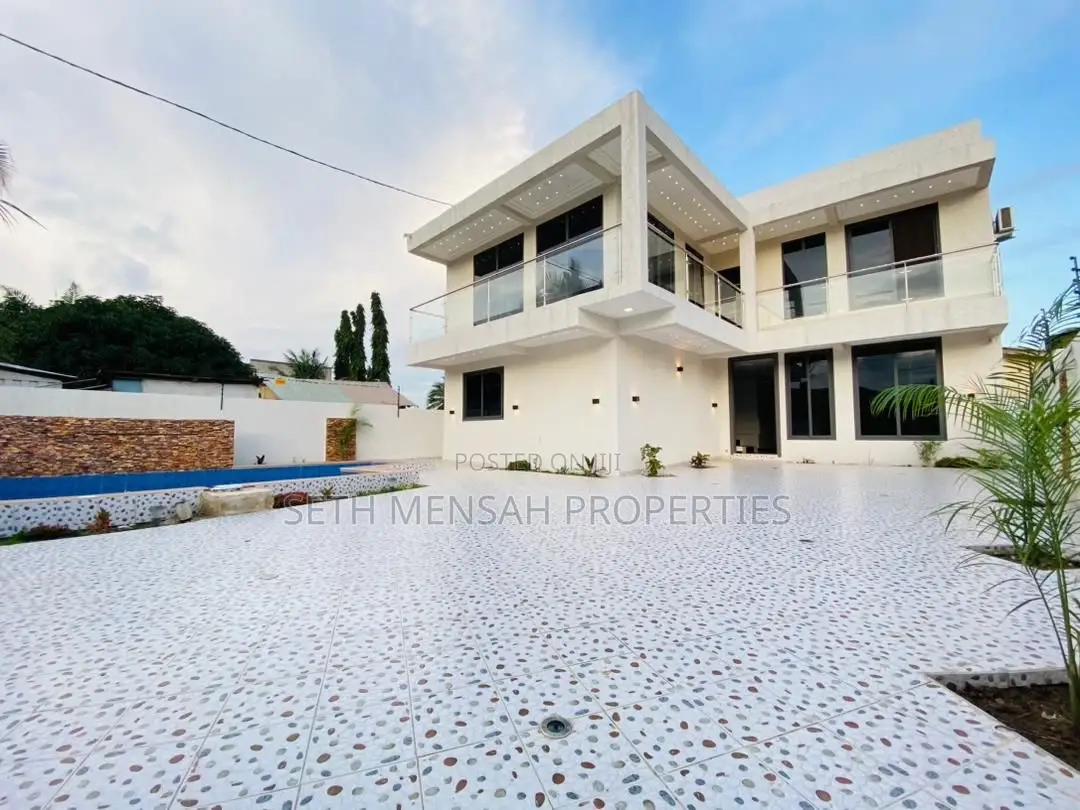 4bdrm House in Skm Property, Ashaley Botwe for sale