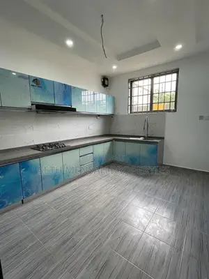 4bdrm House in Skm, Ashaley Botwe for sale