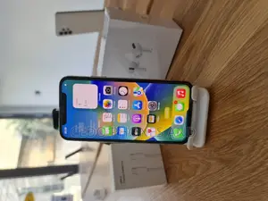 Apple iPhone X 64 GB White