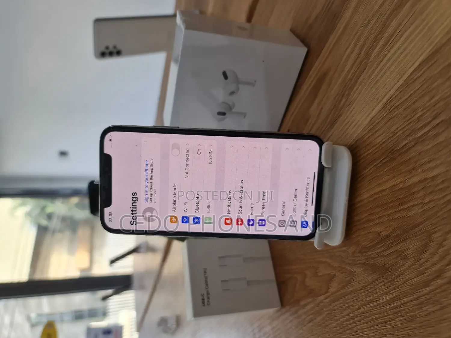 Apple iPhone X 64 GB White