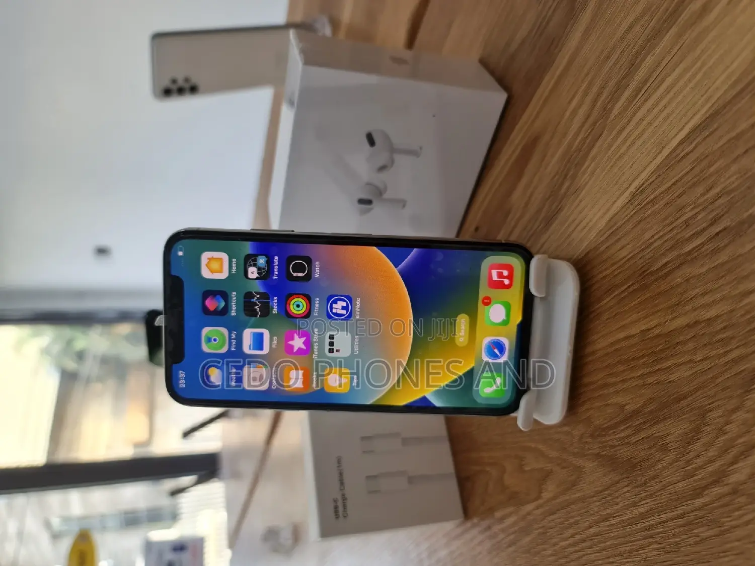 Apple iPhone X 64 GB White