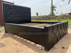 Photo - Klassic Black Double Bedframe 54x75 // Very Strong 💪