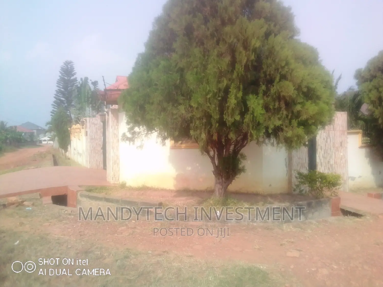 6bdrm Mansion in Valley View Area for sale