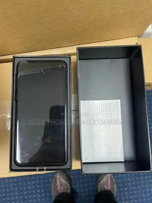 New Samsung Galaxy S10 Plus 128 GB Black