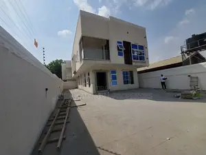 5bdrm House in Ashaley Botwe for sale