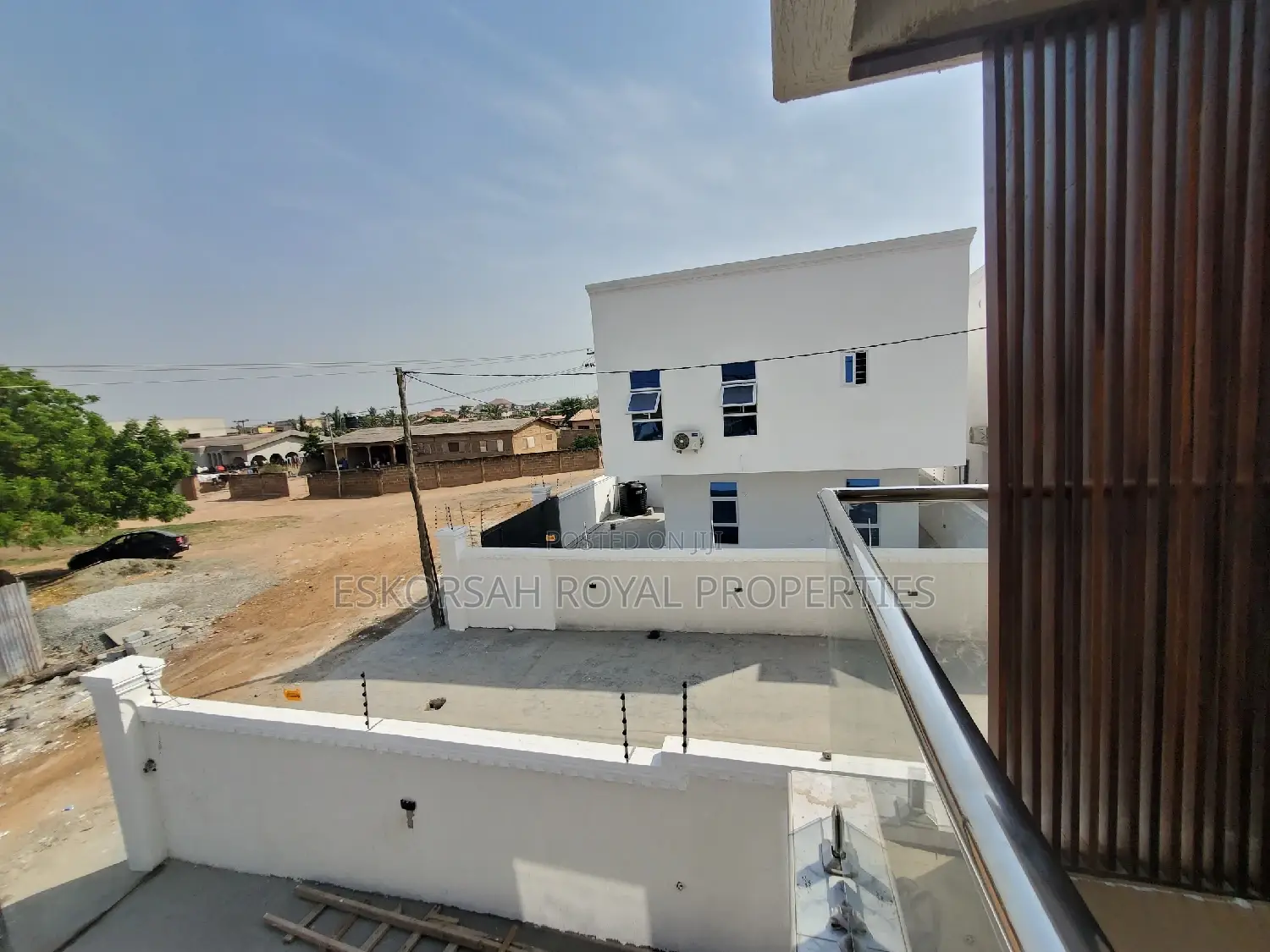 5bdrm House in Ashaley Botwe for sale