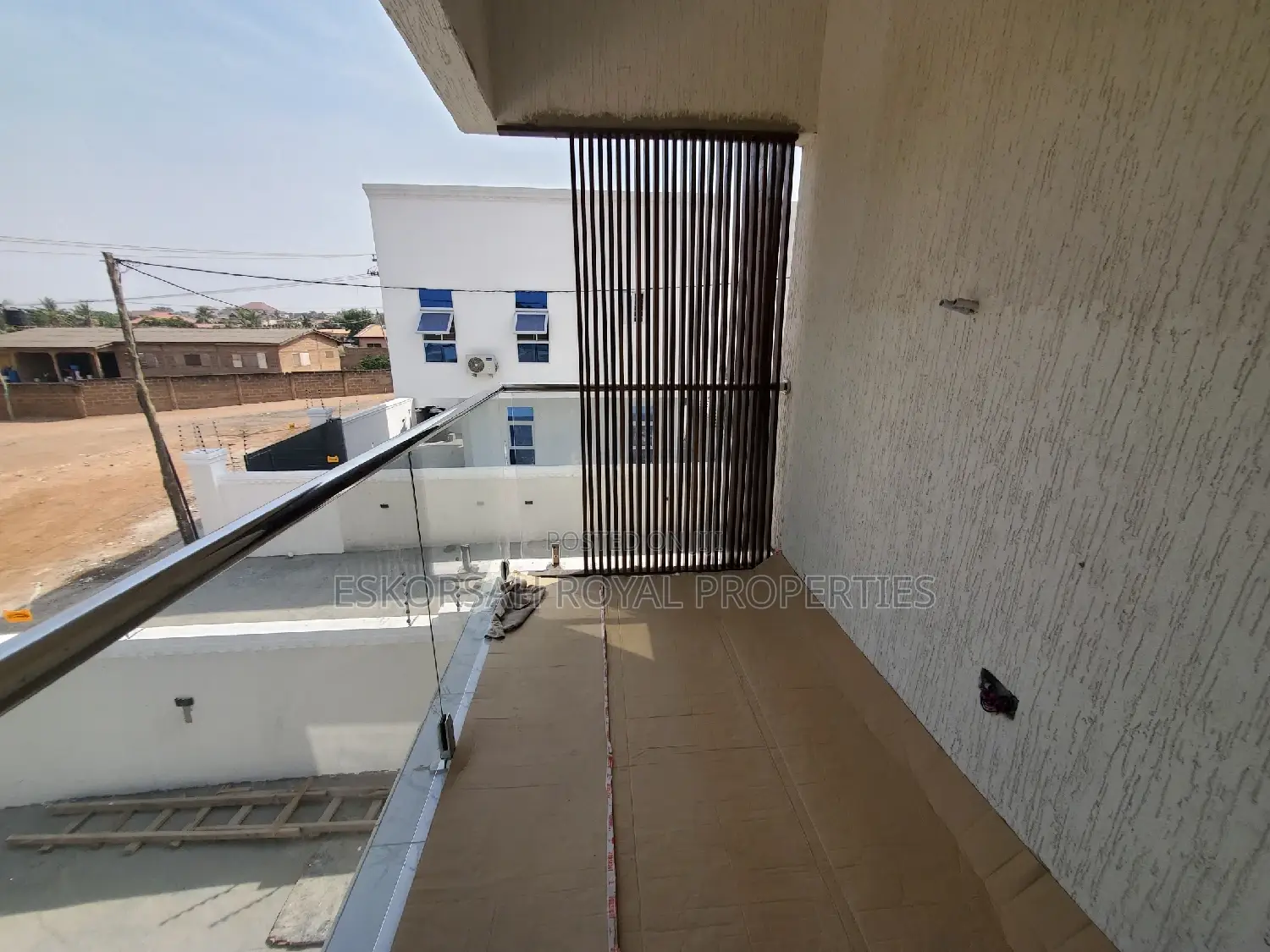 5bdrm House in Ashaley Botwe for sale