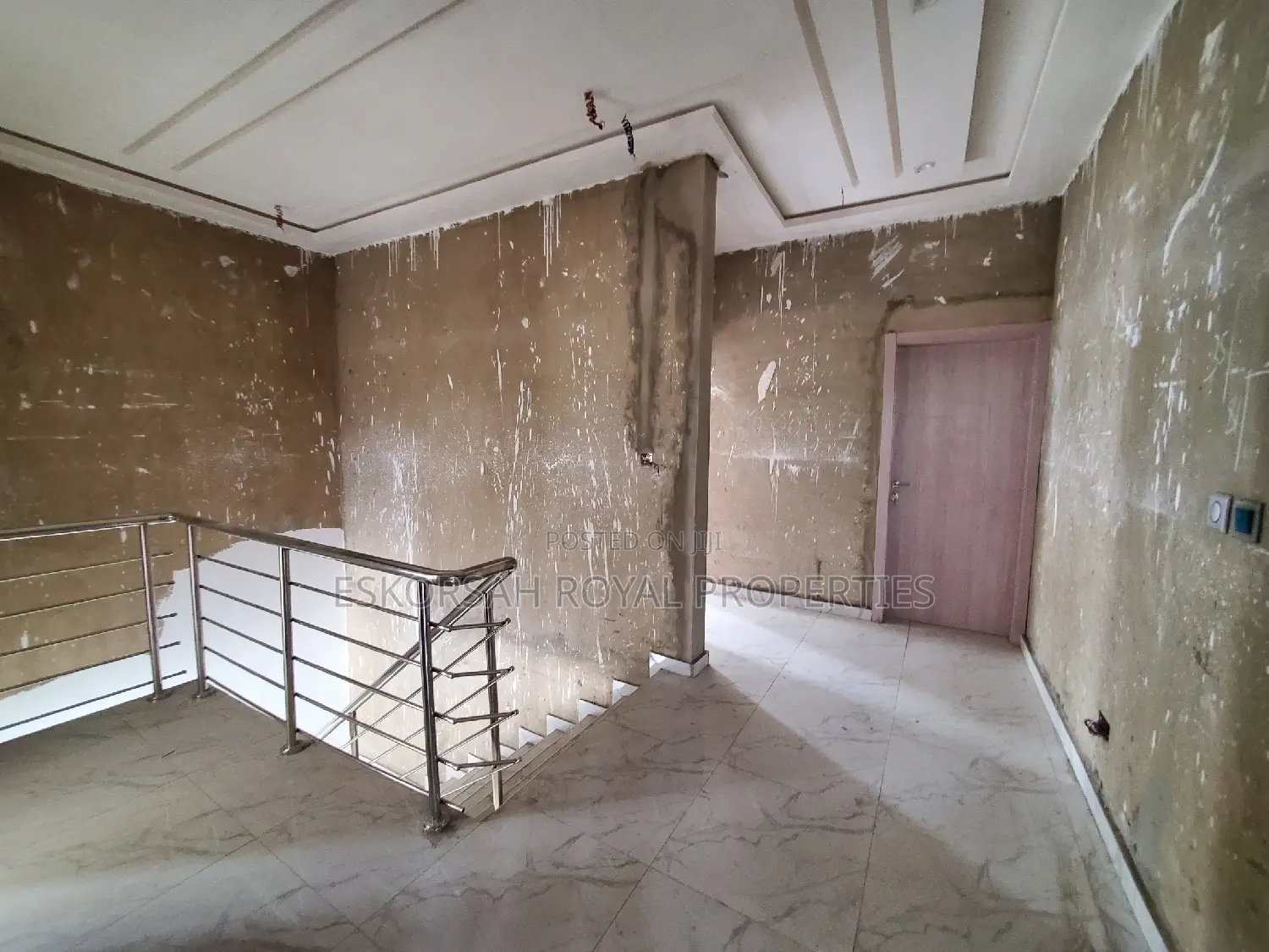 5bdrm House in Ashaley Botwe for sale
