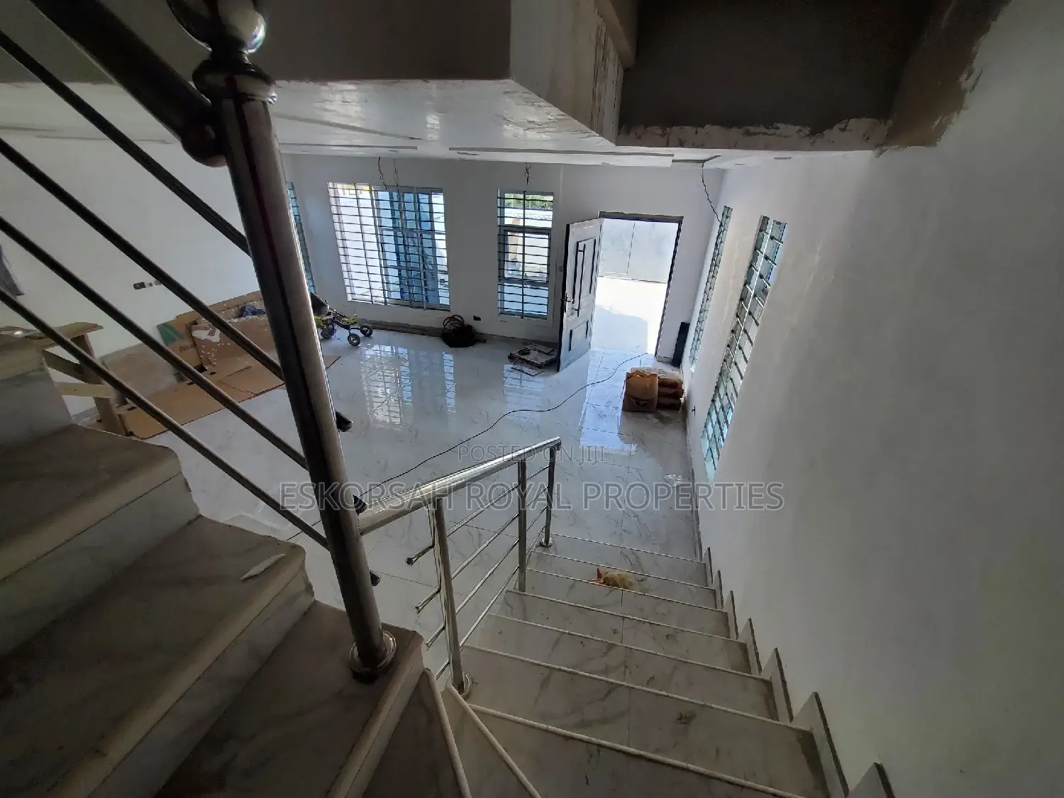 5bdrm House in Ashaley Botwe for sale