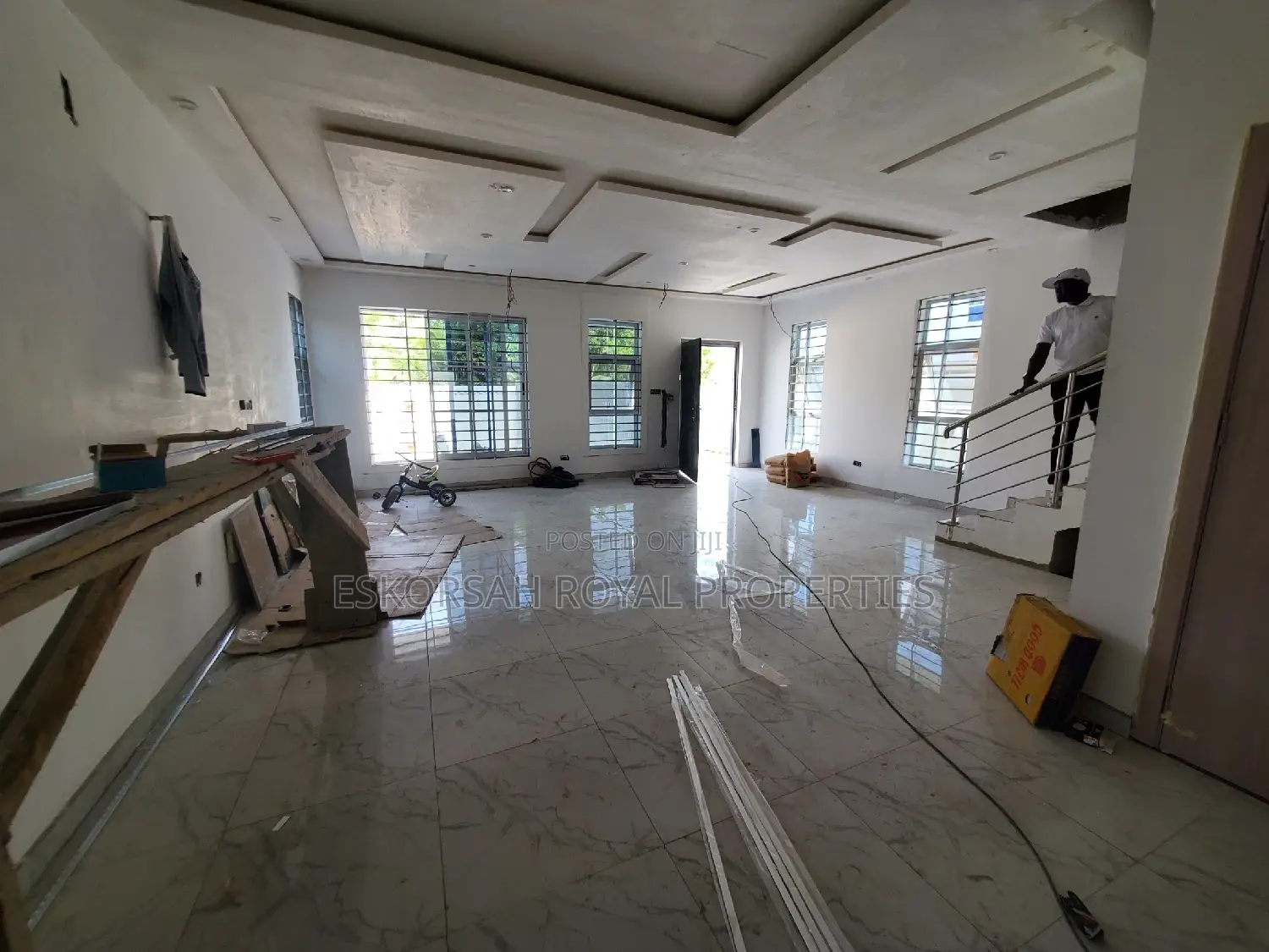 5bdrm House in Ashaley Botwe for sale