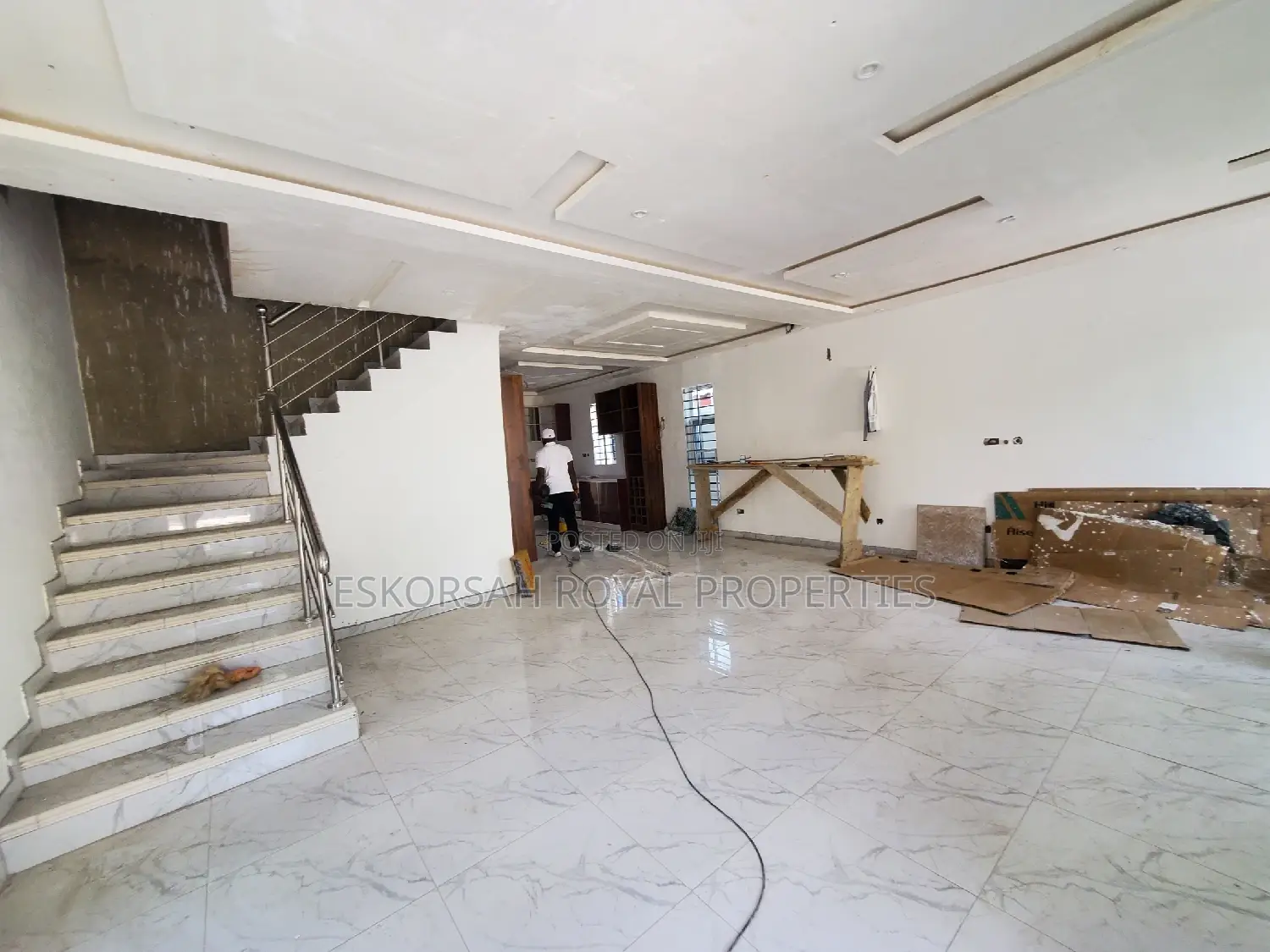 5bdrm House in Ashaley Botwe for sale