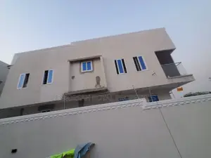 5bdrm House in Ashaley Botwe for sale