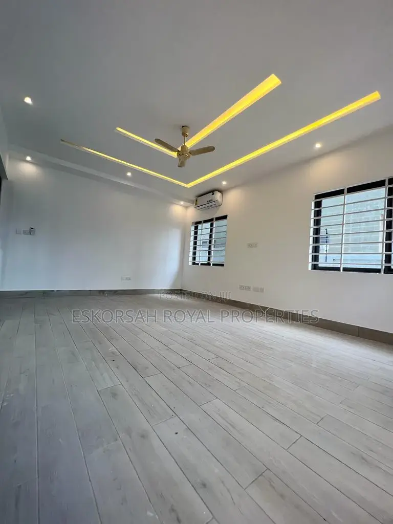 4bdrm House in East Legon Hills, School Junction for rent