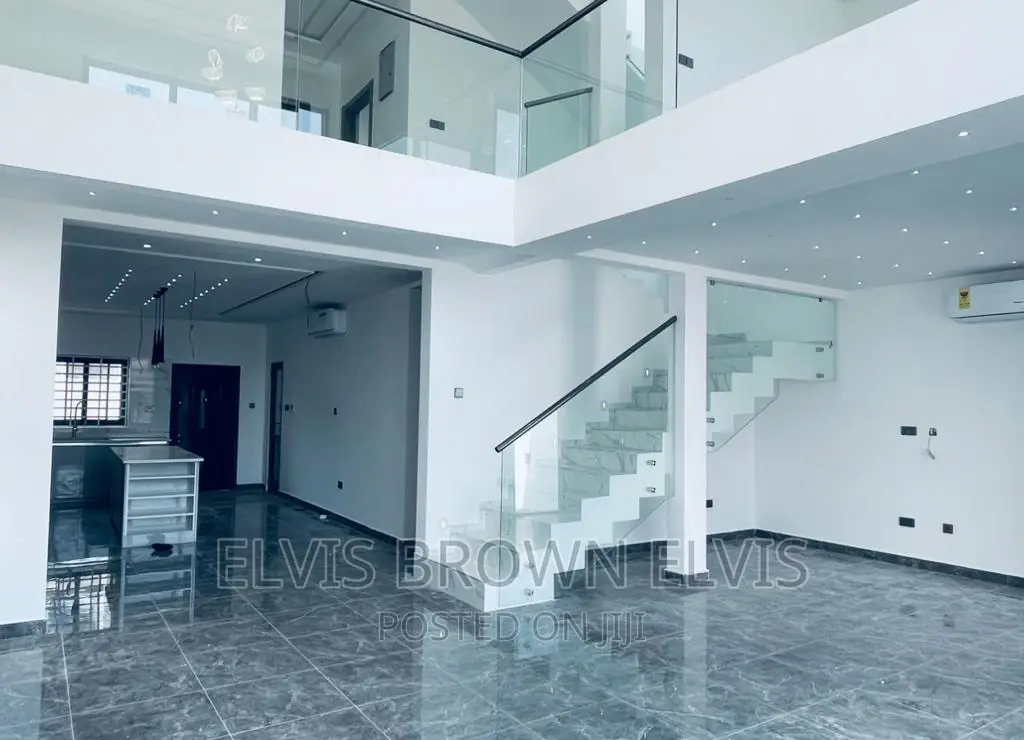 4bdrm House in Lakesid, Ashaley Botwe for sale