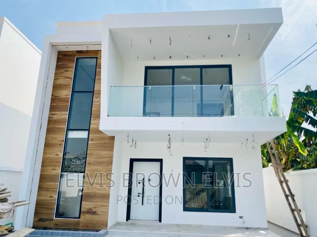 4bdrm House in East Legon American for sale