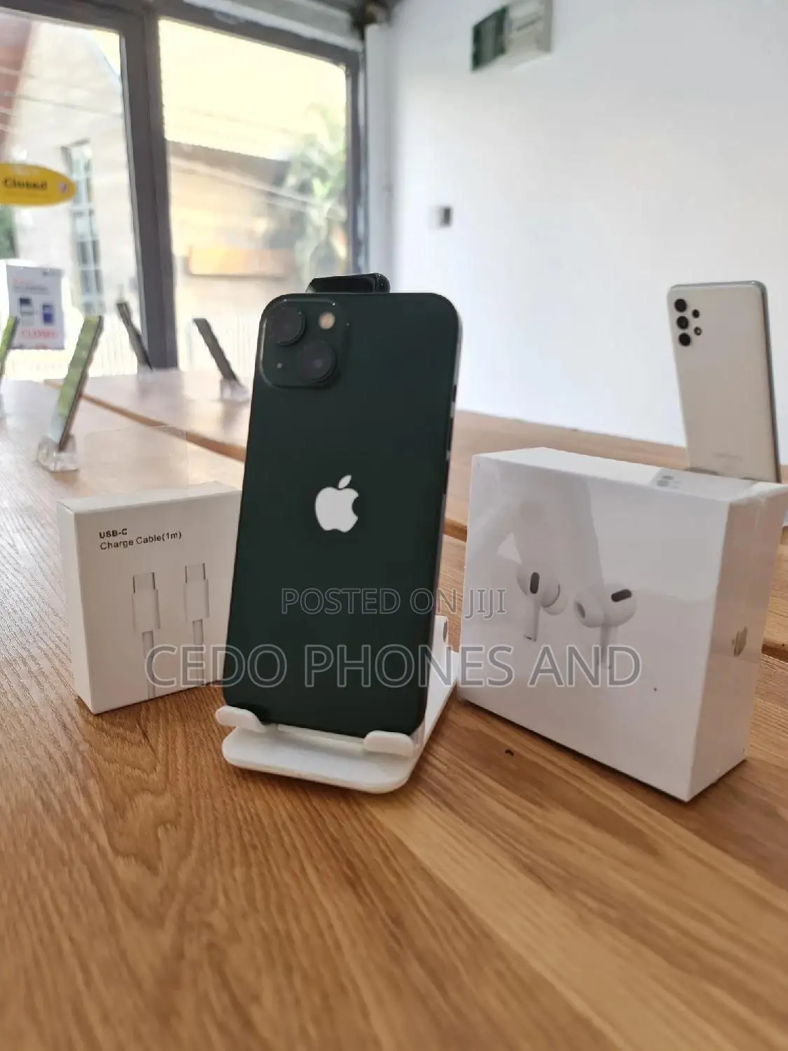 Apple iPhone 13 128 GB Green