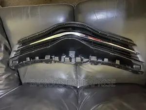 Toyota Vitz 2012/2013/2014 Top Grille
