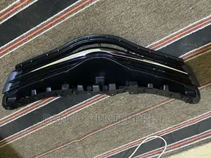 Toyota Vitz 2012/2013/2014 Top Grille