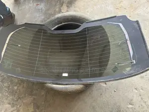 2018-2022 Range Rover Sports Back Glass, Heated, Blind Spot