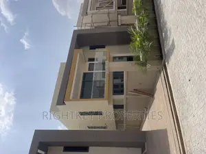 3bdrm Duplex in Ahodwo, Kumasi Metropolitan for sale