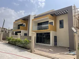3bdrm Duplex in Ahodwo, Kumasi Metropolitan for sale