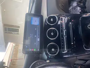 Mercedes GLC Apple Carplay Audio Screen