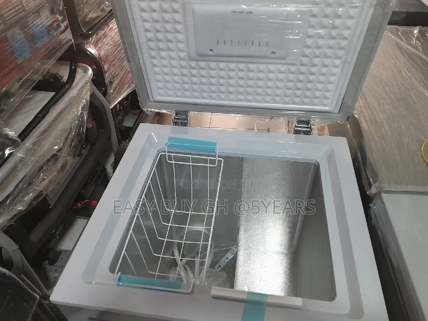 Fresh in Box Modern Mitsui Chest Freezer