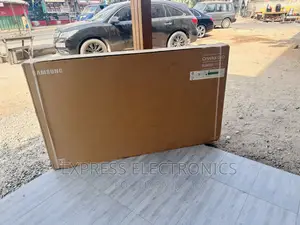 Glossy Slim Pure Color UHD Smart 65”Cu7000