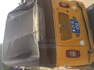 Bajaj RE 2021 Yellow
