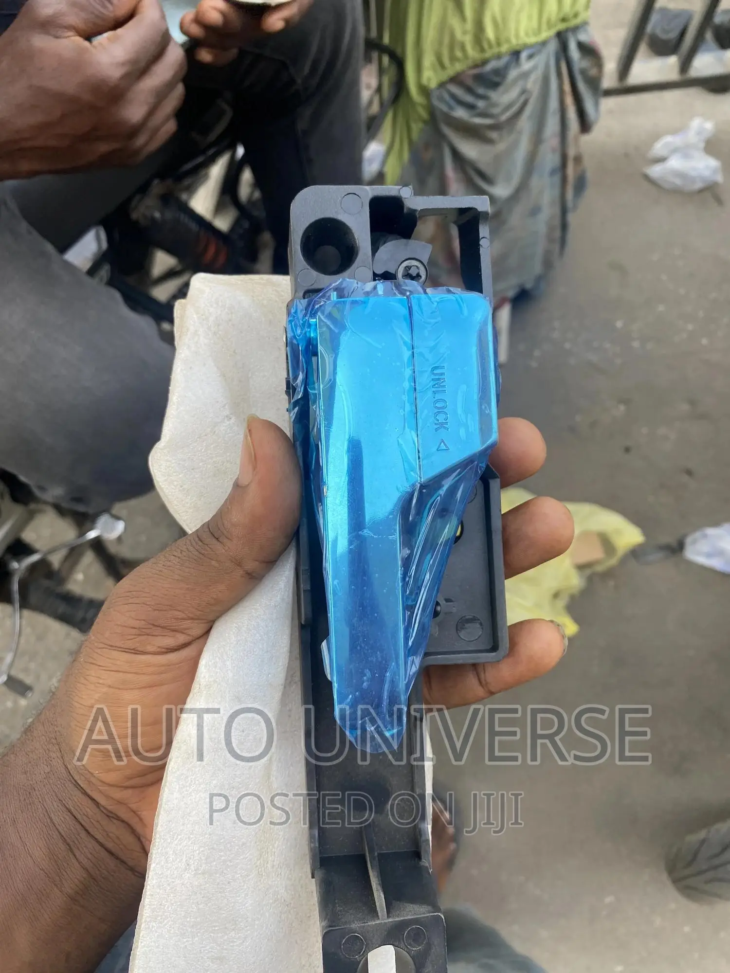 Ford Fusion Inside Handle Available