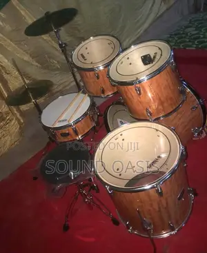 Yamaha Acoustic Drumset (Twany Brown) 5set