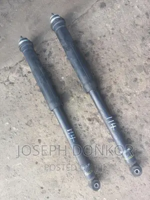 Vitz,Yaris,Passo Back Shocks