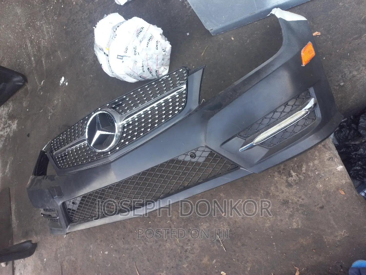 W204 C250 Front Bumper Complete 2011,2012,2013,2014