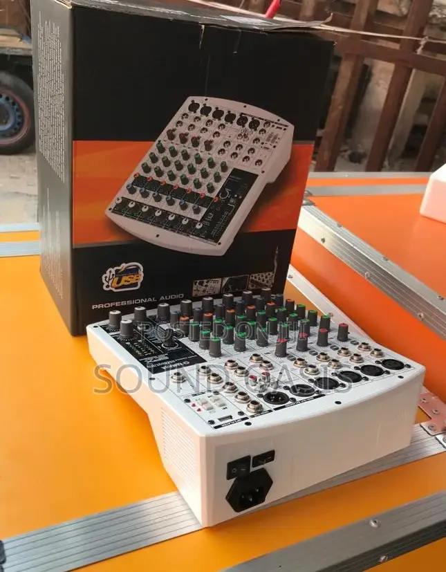 SM802 Live Streaming Mixer (Yamaha) 8-Channel Mixer