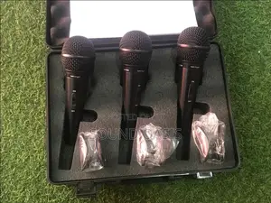 Behringer ULTRAVOICE XM1800S Dynamic Microphones (Set of 3)