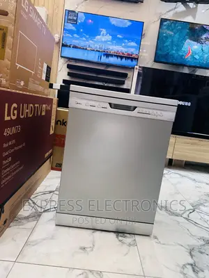 Adorable  New Sliver Dishwasher Midea WOP12-5203
