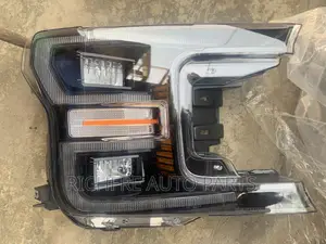 Ford F150 2018/2019/2020 Headlight Available