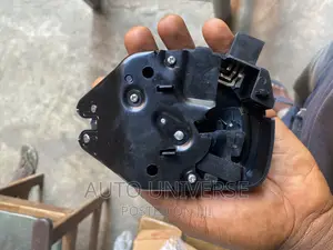 Honda Civic 2014 to 2019 Boot Lock Available