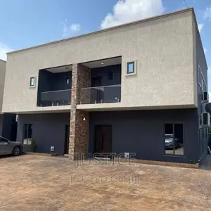 2bdrm Townhouse / Terrace in Upsa East Legon for rent