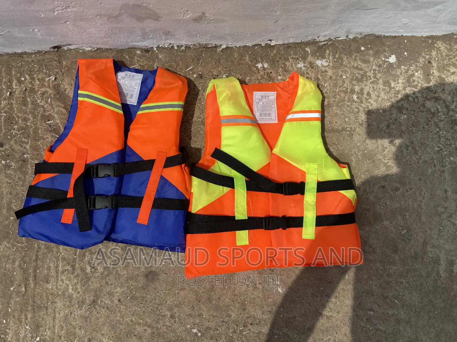 Original Kids Life Jacket At Cool Price