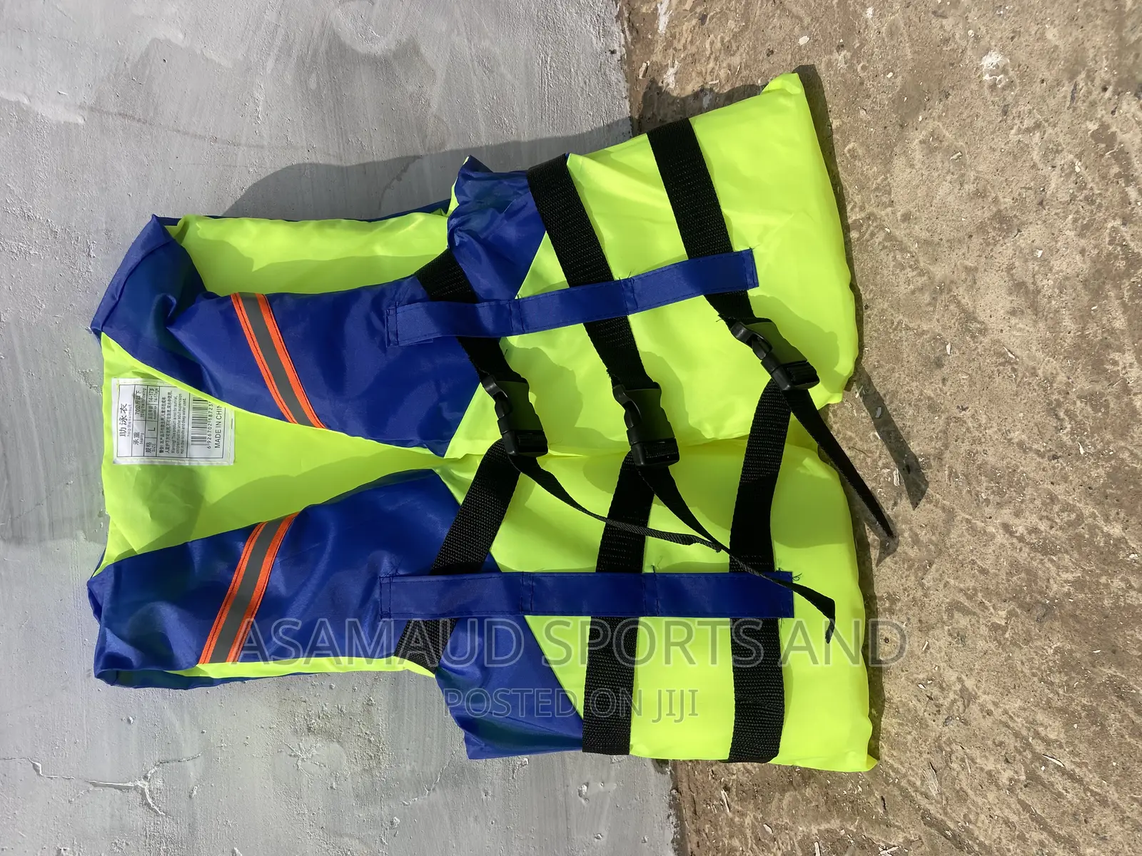 Original Kids Life Jacket At Cool Price