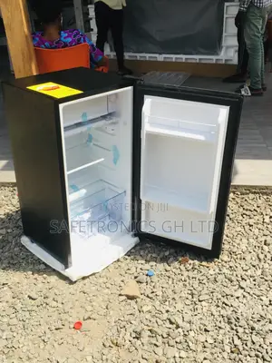 82L Pearl PF-109 Black Topfreezer Singledoor Fridge