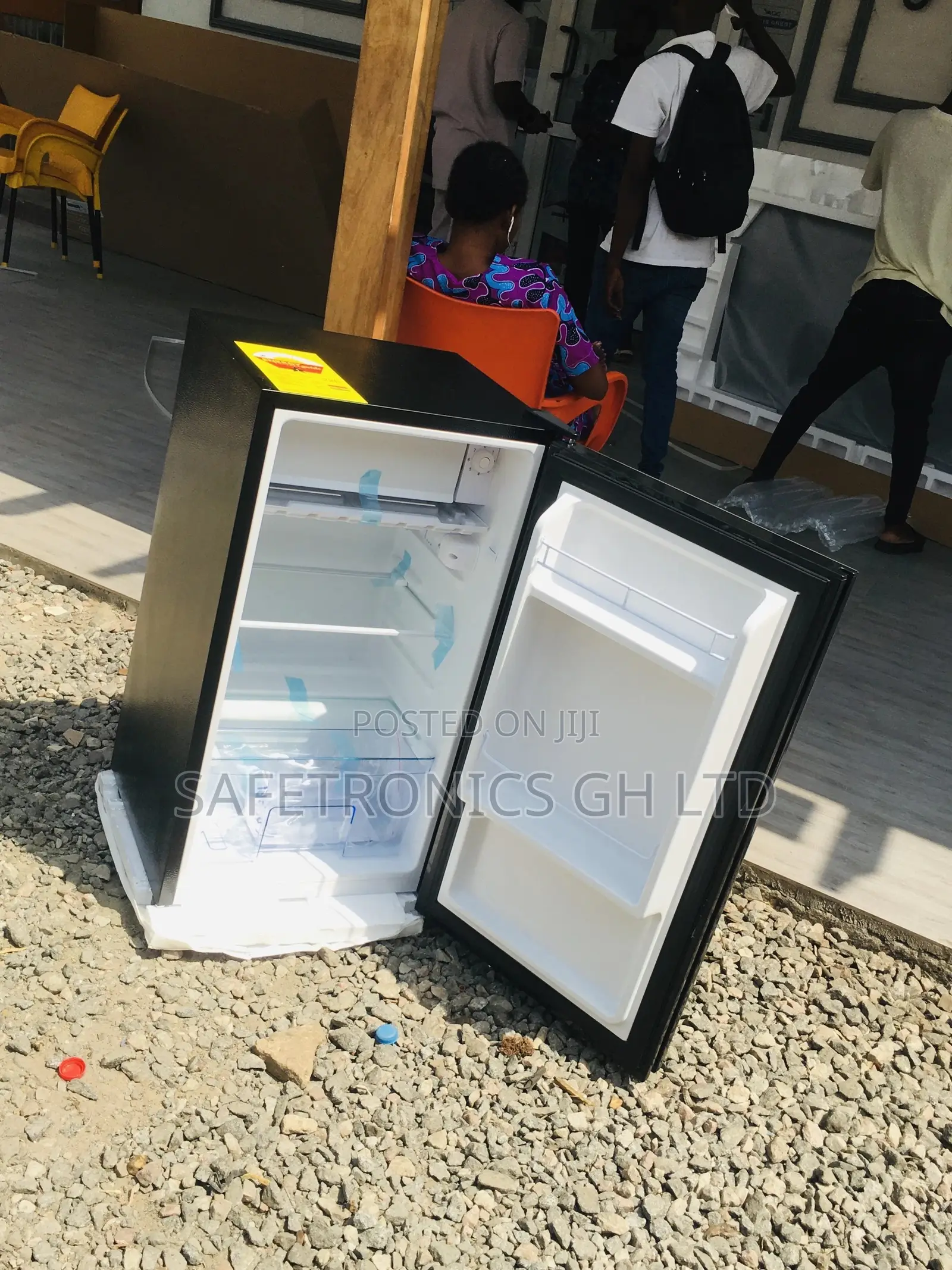 Black Glass PF-109 82L Pearl Singledoor Fridge Topfreezer