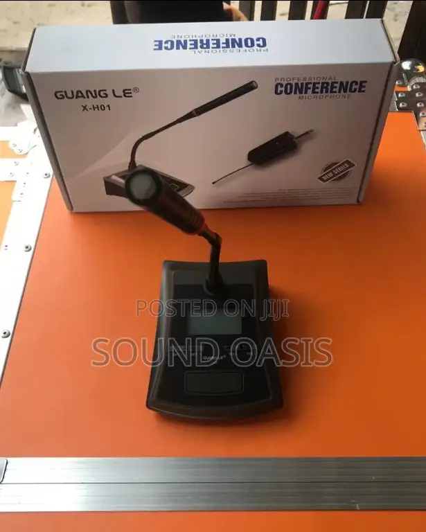 Universal UHF Wireless Conference Desktop Microphone