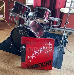 Mapex Tornado 5-Piece Drum Kit With Hardware and Cymbals